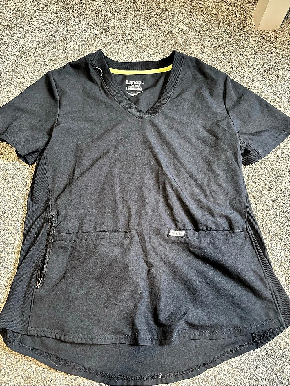 Landau Forward Women's 3-Pocket V-Neck Scrub Top V-Neck Scrub Top Black Large